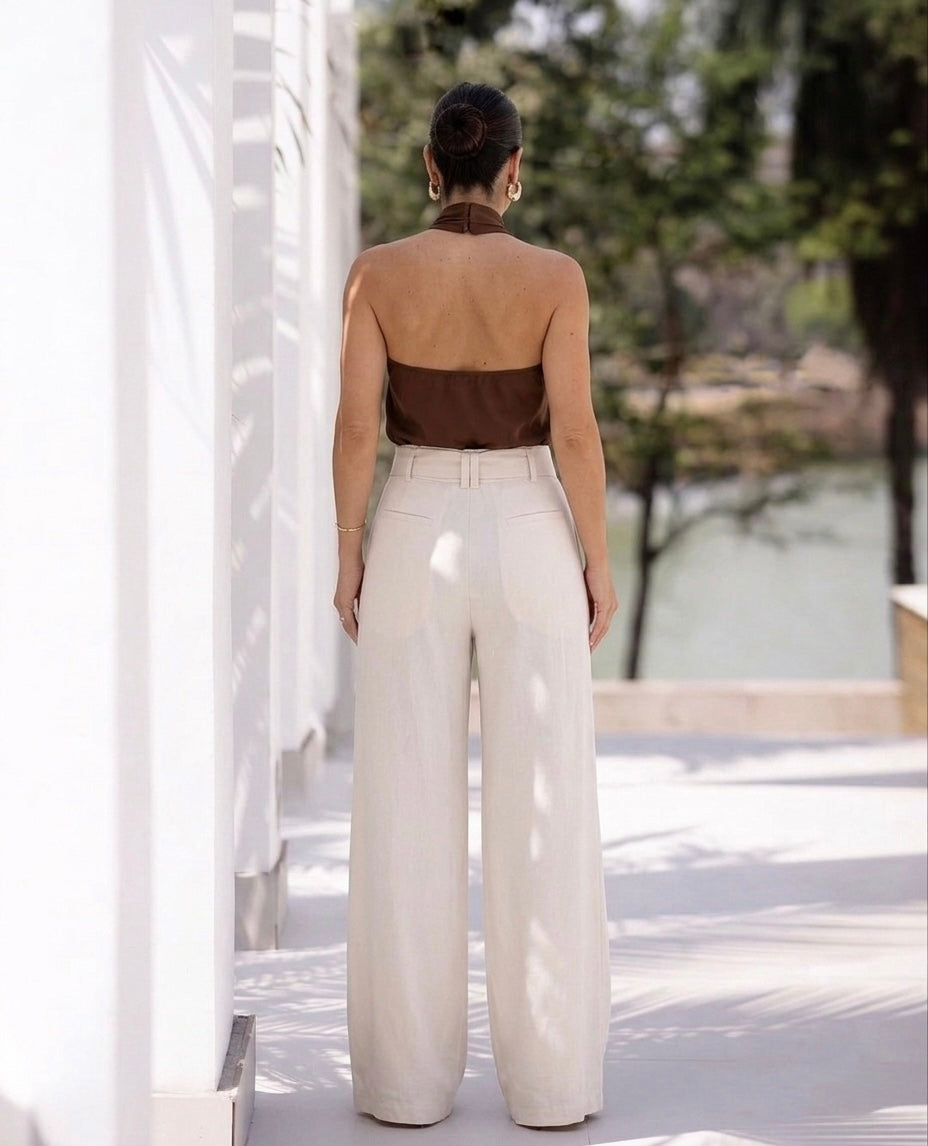Calça Off White com Cinto Annie Pestana