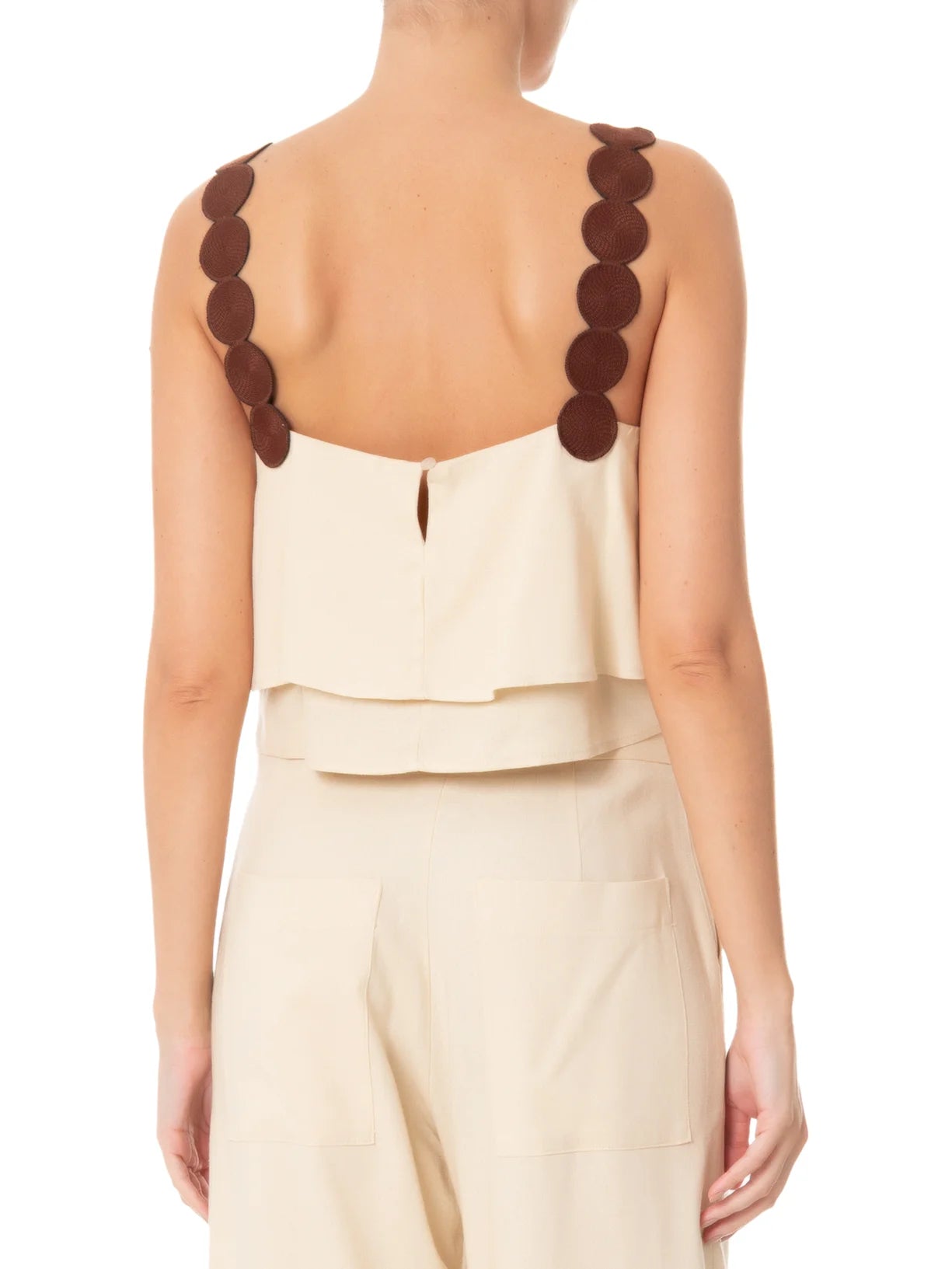 Cropped Nude Alças de Bolas Marrons Dress To