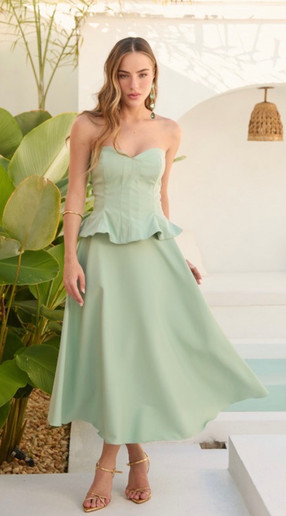 Conjunto Verde ou Vermelho Saia Amicci