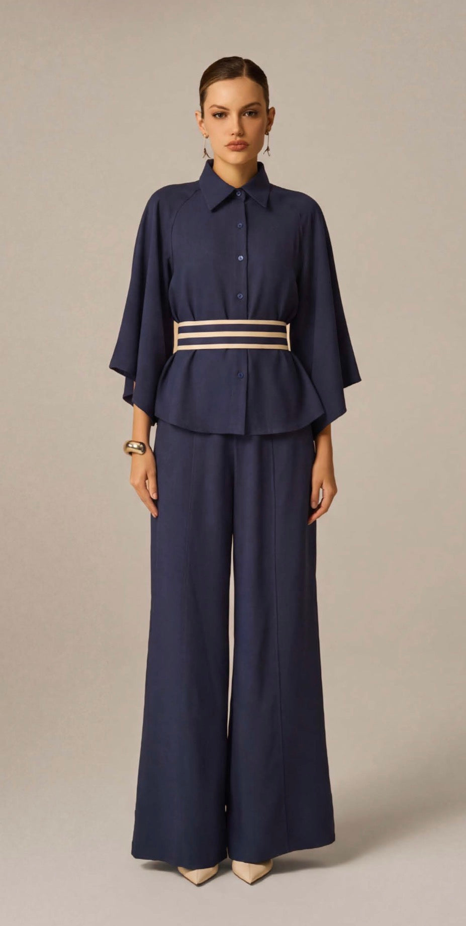 Conjunto Azul Marinho ou Nude Lavínia Regina Salomão