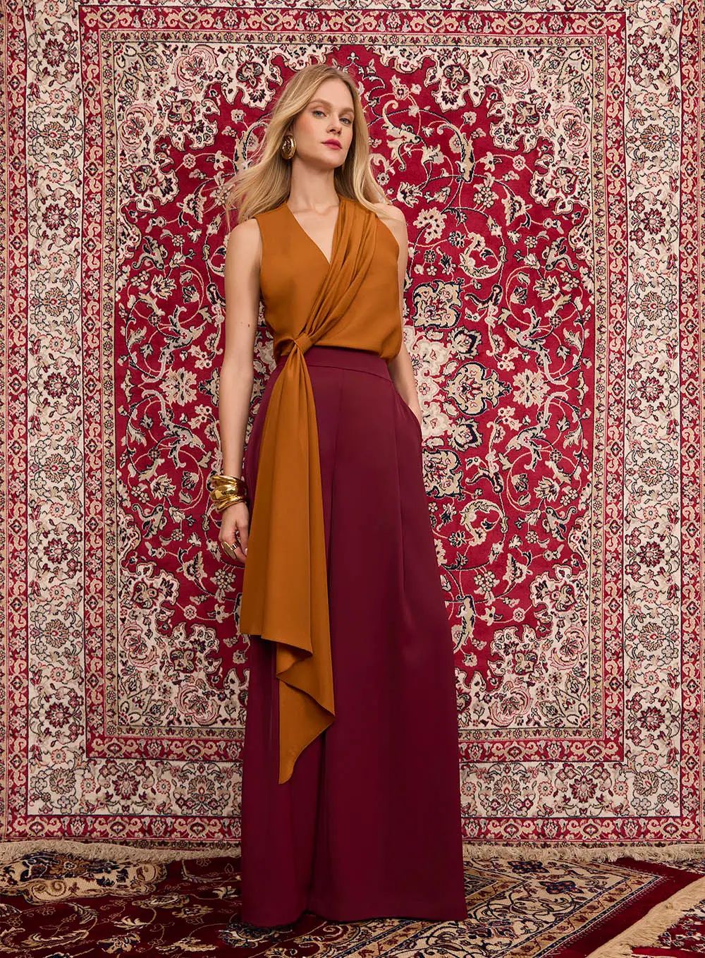 Blusa Cinza ou Marrom Desconstruída Skazi