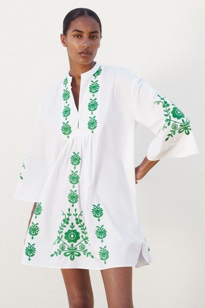 Vestido Branco Curto Bordado Verde Zara