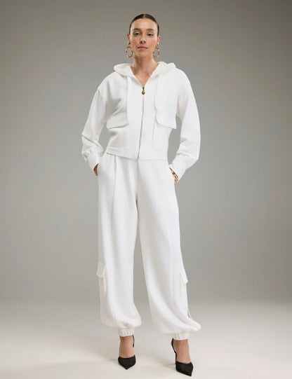 Conjunto Branco ou Preto em Moletom Strass
