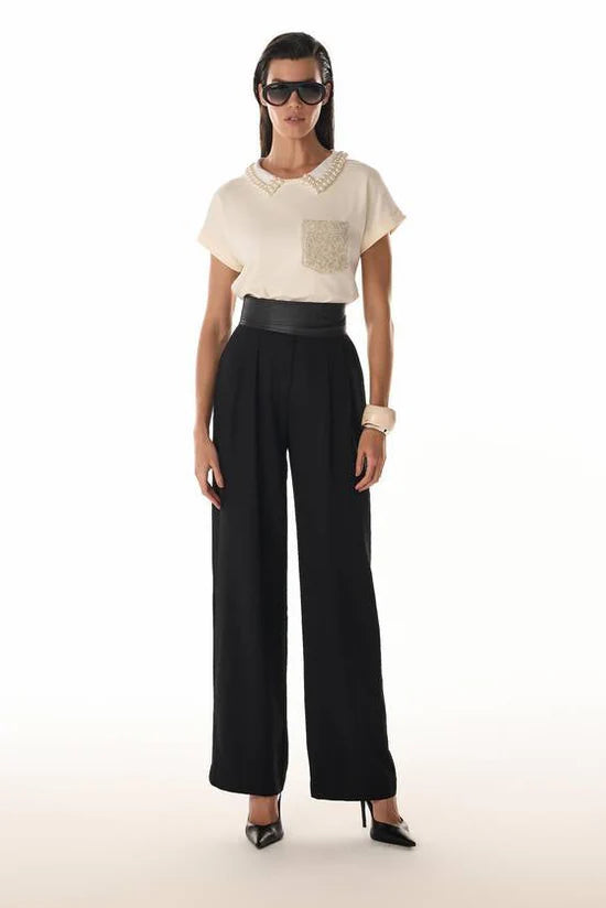 Calça Preta Pantalona em Alfaiataria Fleche D’Or