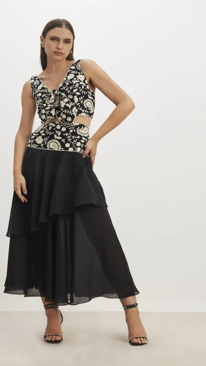 Conjunto Preto Bordado Floral Skazi