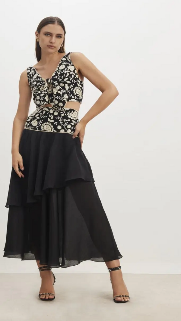 Conjunto Preto Bordado Floral Skazi