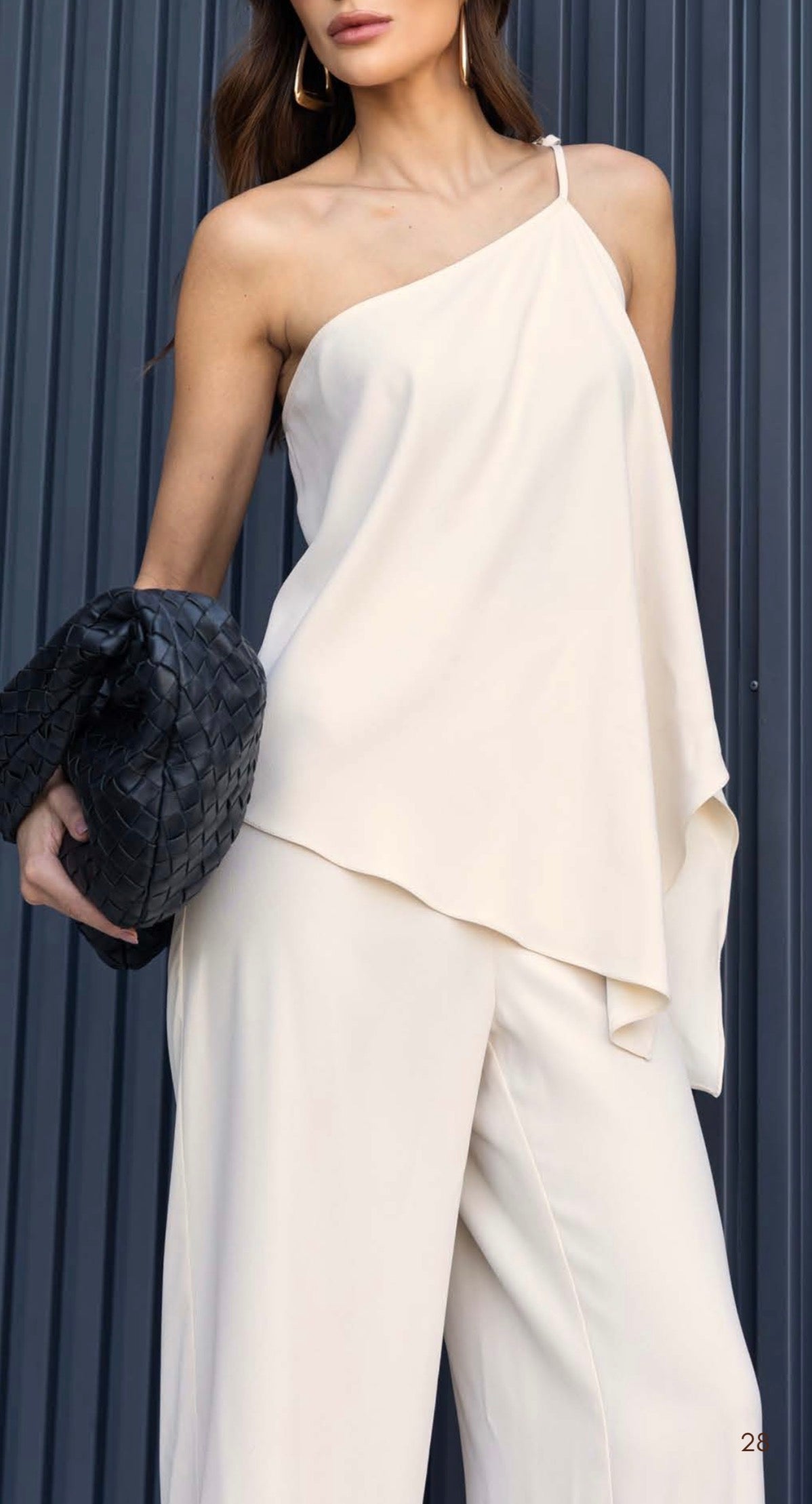 Conjunto Off White Assimétrico Angélica Regina Salomão