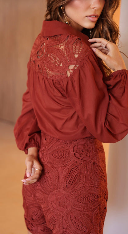 Camisa Azul ou Terracota com Renda Eugenia Regina Salomão