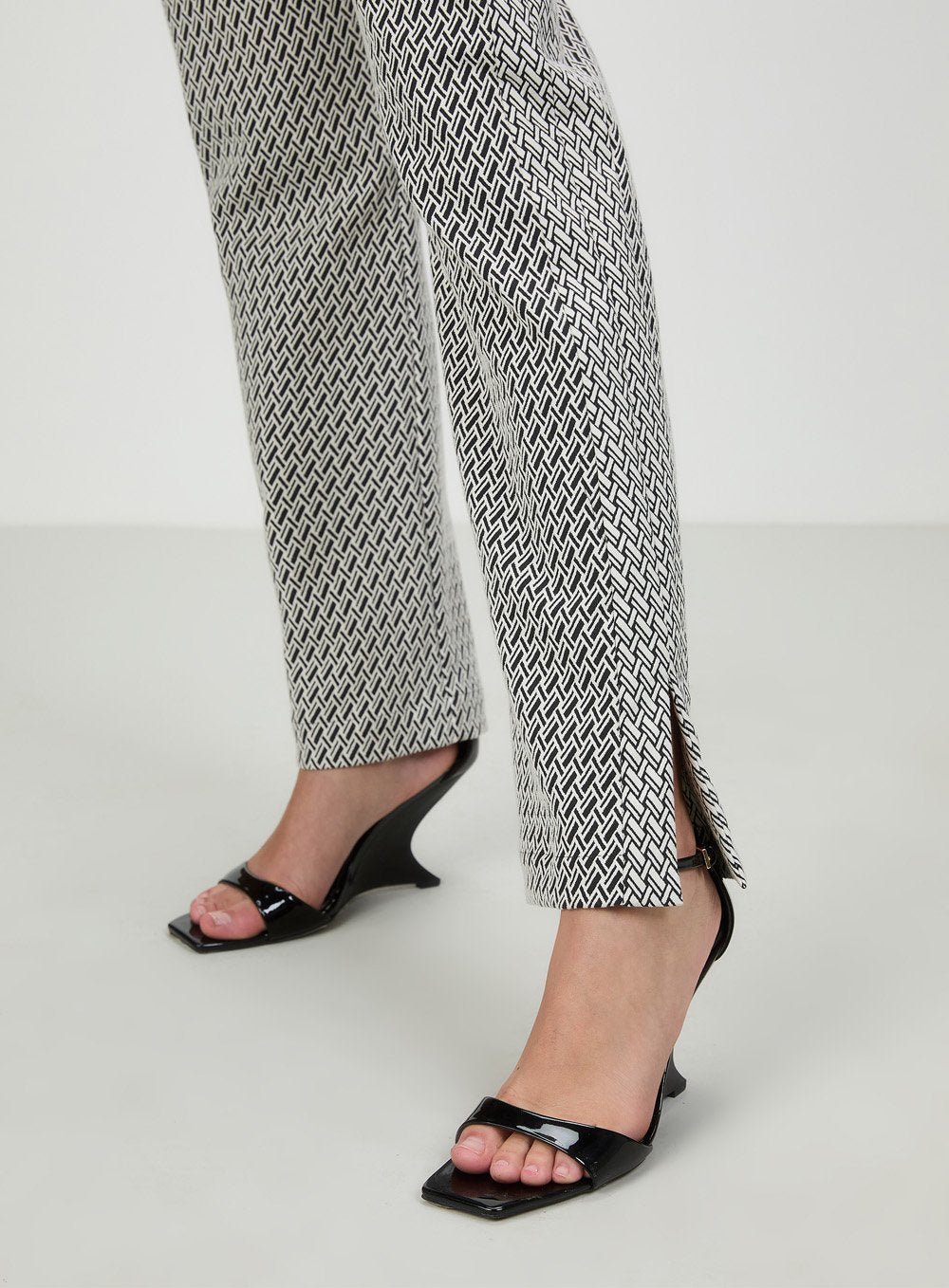 Calça Geo Preto Tufi Duek -SALE
