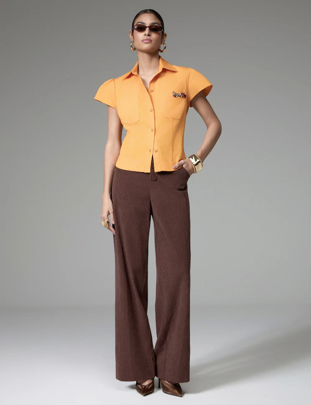 Blusa Branca ou Laranja Bordada Strass