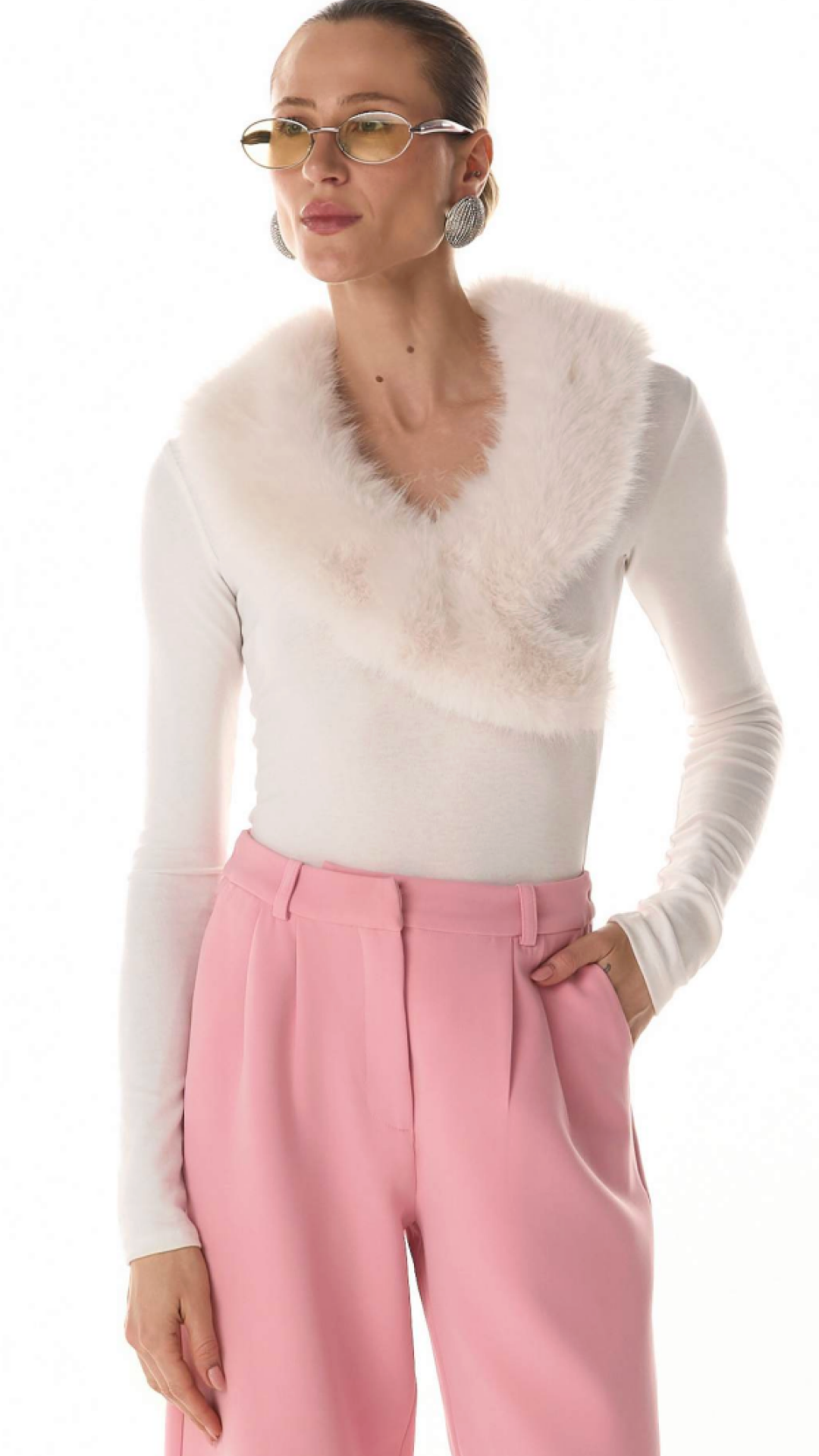 Blusa Off White ou Marrom de Manga Longa Gola de Pelo – Fleche D'or