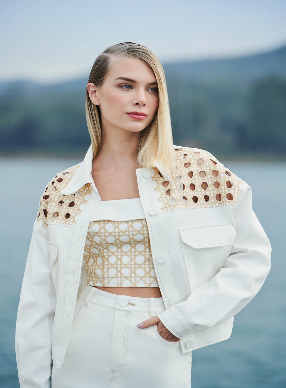 Jaqueta Pala Bordada Off White Tufi Duek -SALE