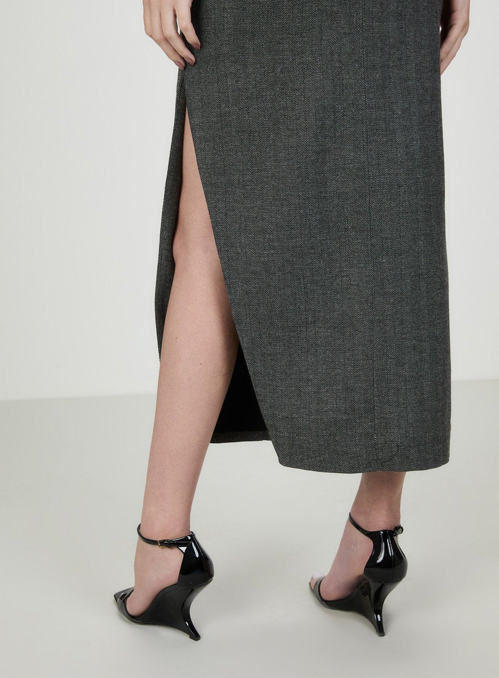 Saia Midi Chevron Preto Tufi Duek -SALE