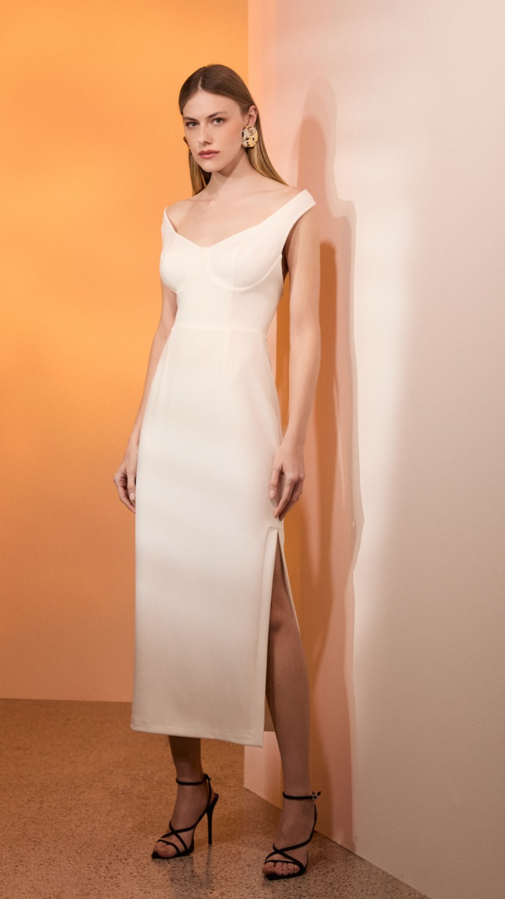 Vestido Branco Midi Fenda Arbour
