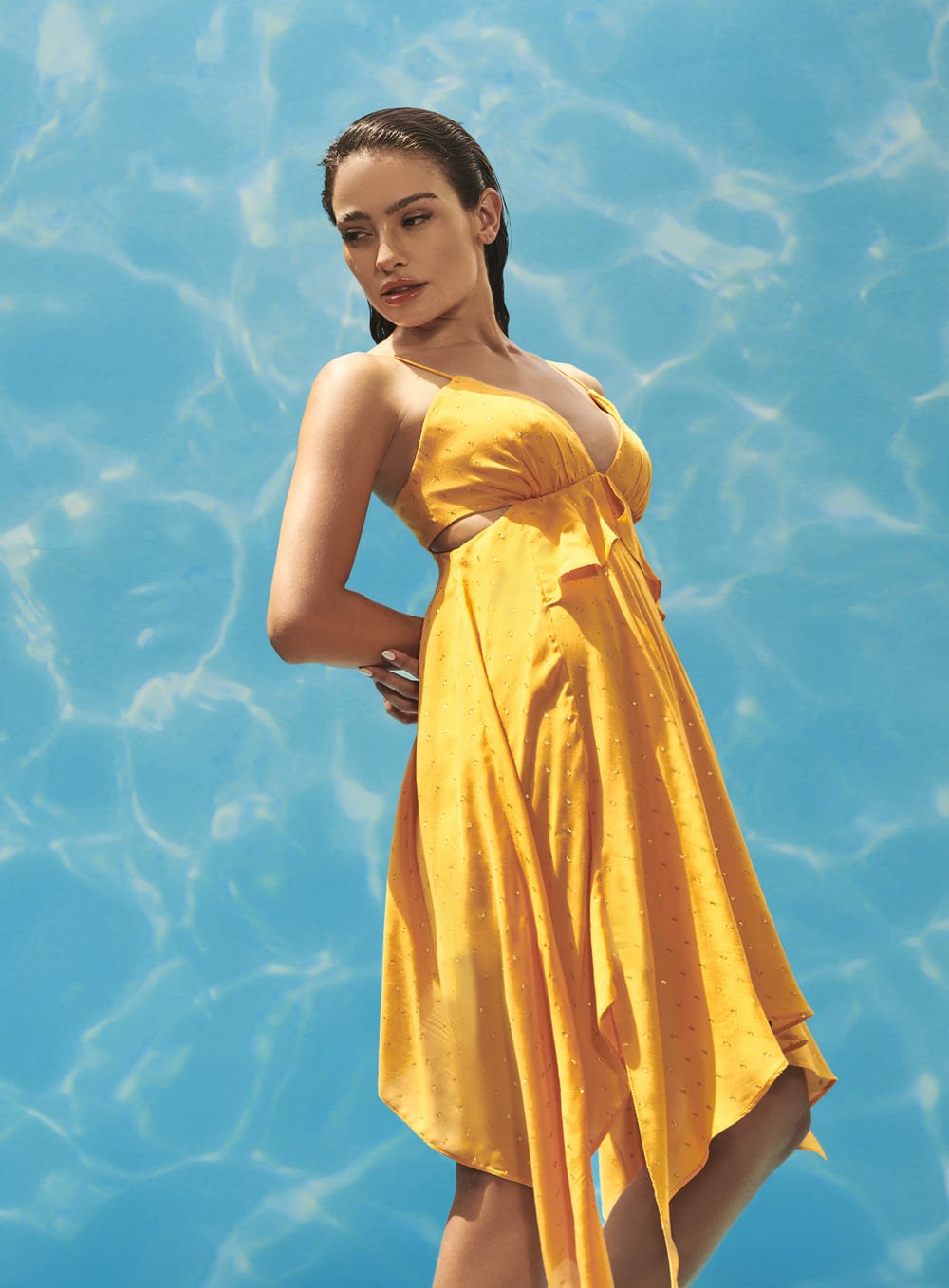 Vestido Curto Barra Assimetrica Dourado Skazi -SALE