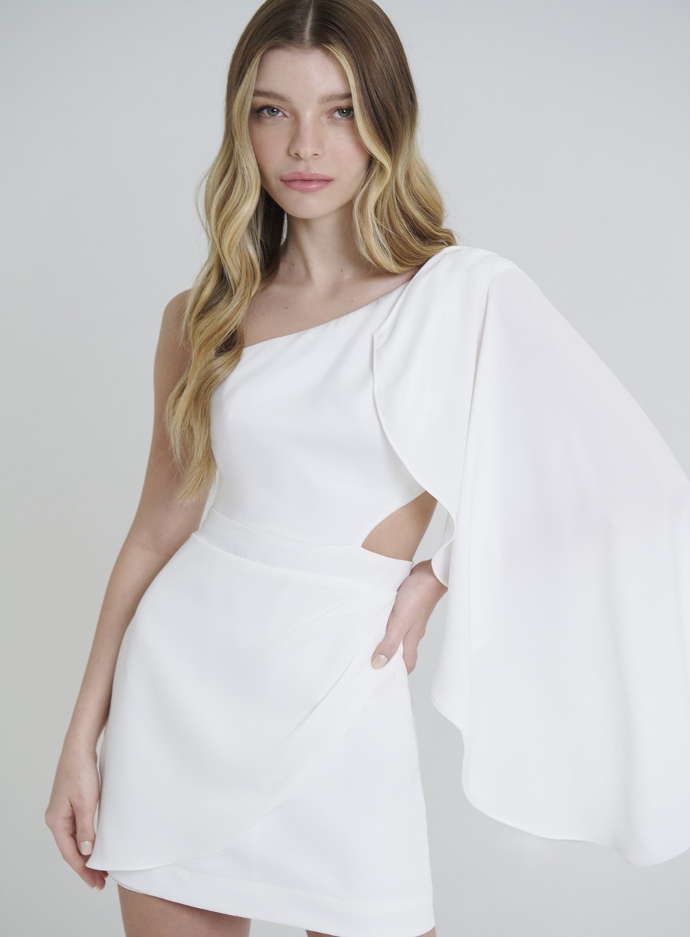 Vestido Curto Detalhe Manga Off White Skazi -SALE