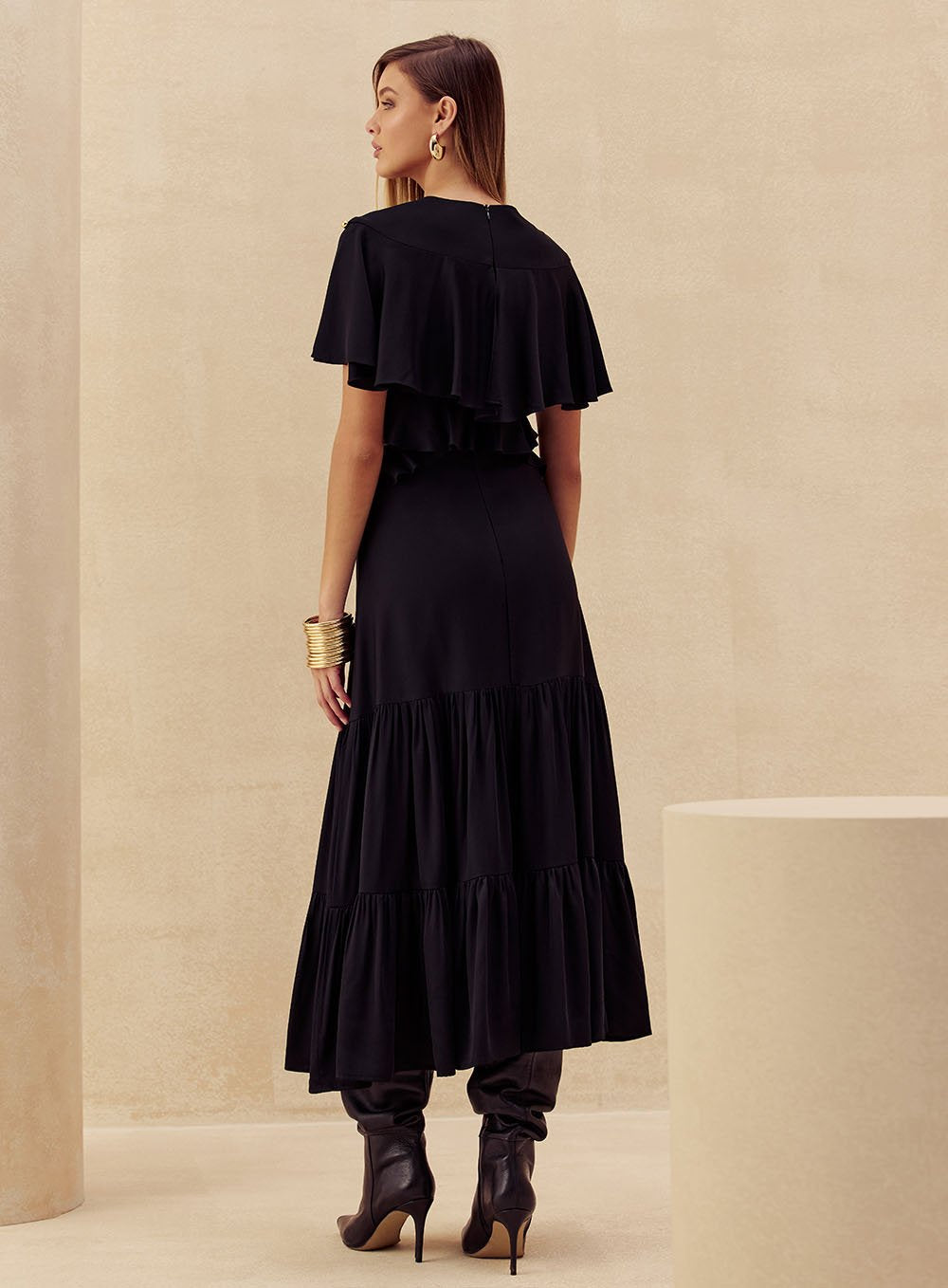 Vestido Cut Out Babados Preto Skazi -SALE