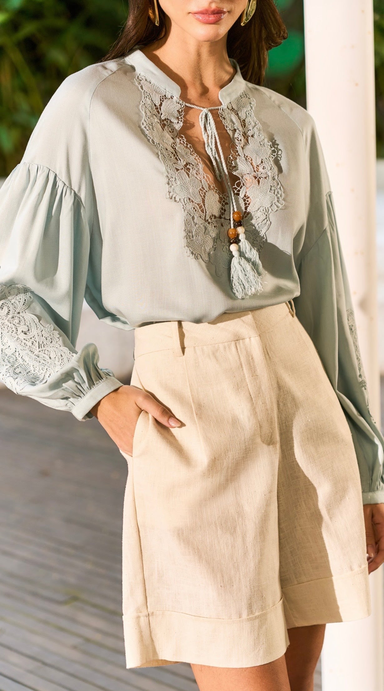 Blusa Bata Off White ou Verde com Renda Fleche D’Or
