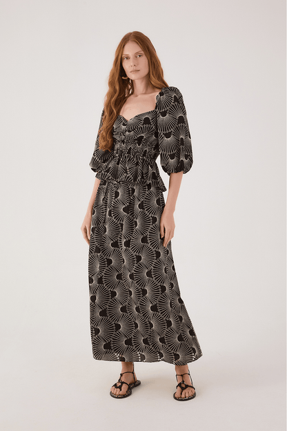 Conjunto Preto Bordado Branco em Laise Dress To