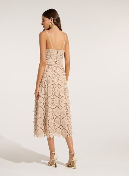 Vestido Nude em Renda Flores Skazi
