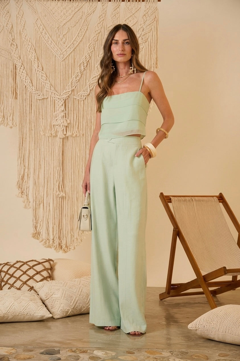 Conjunto Verde Água Cropped e Calça Manie