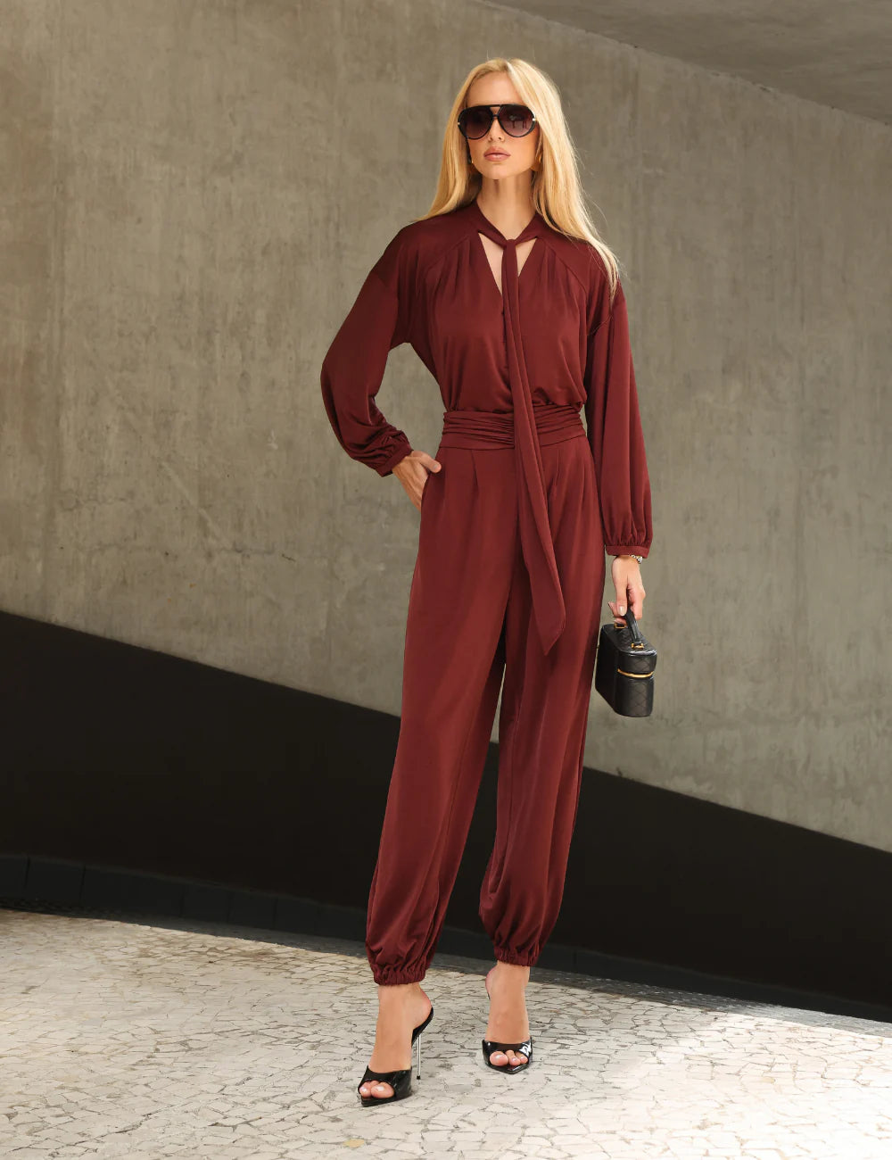 Conjunto Marrom ou Preto em Jersey Strass