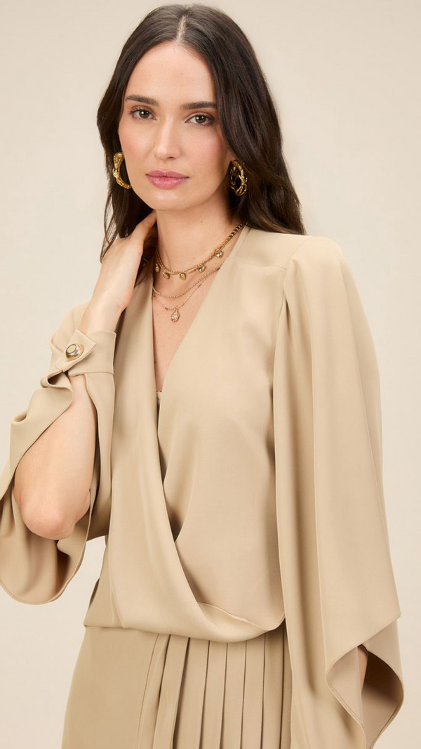 Blusa Nude Alfaiataria Manga Ampla Skazi