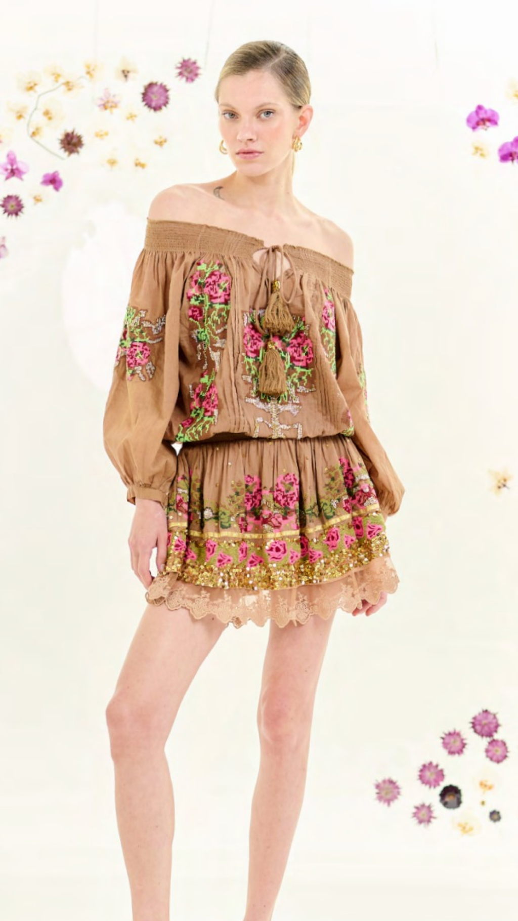 Vestido Camel Bordado Nammos