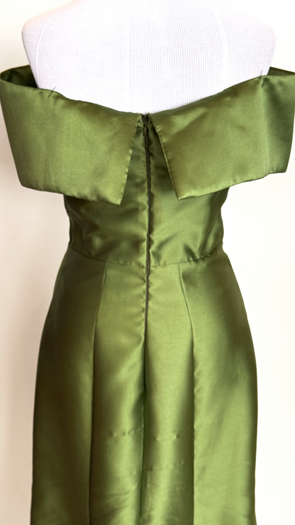 Vestido Verde Fenda Ombro a Ombro Legacy