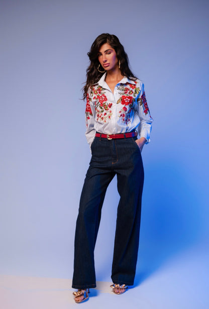 Camisa Branca Listras Azuis com Bordado de Flores UH Premium