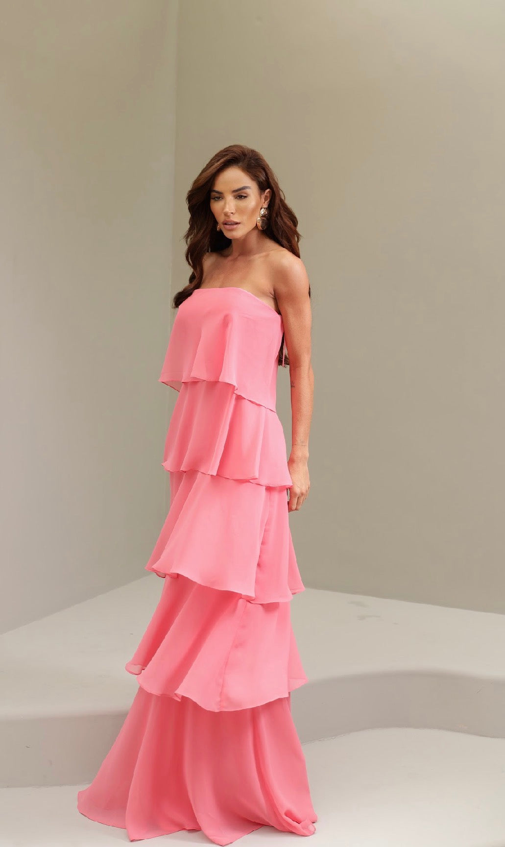Vestido Vermelho ou Rosa Babados em Camadas Amicci