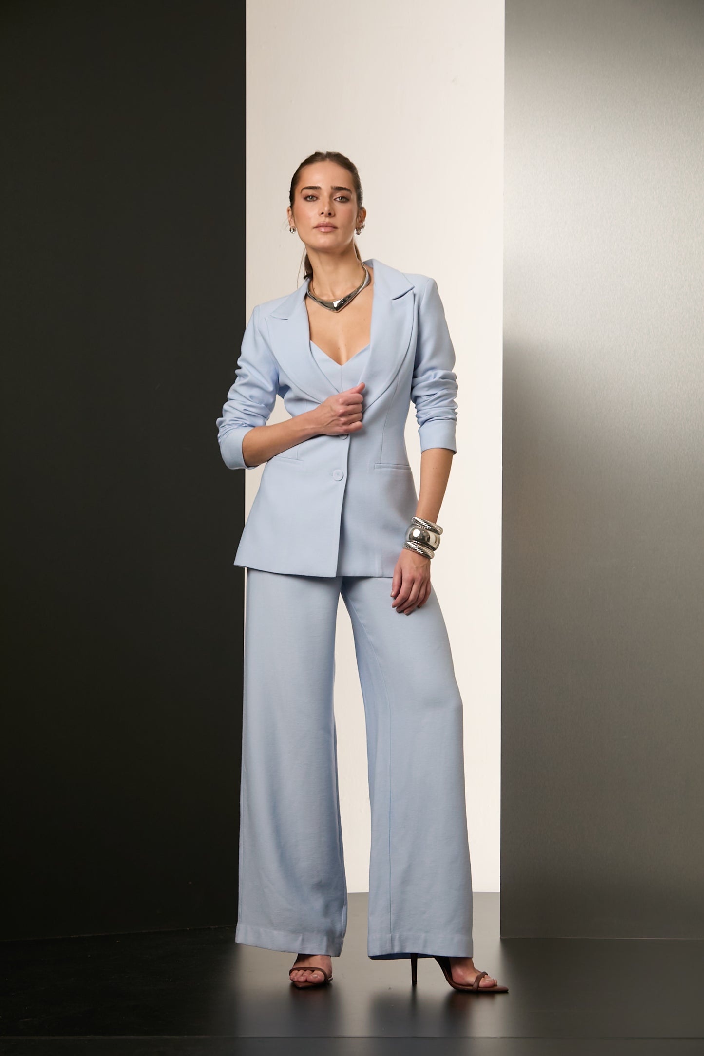 Conjunto Azul Com Blazer Laço e Calça Siena