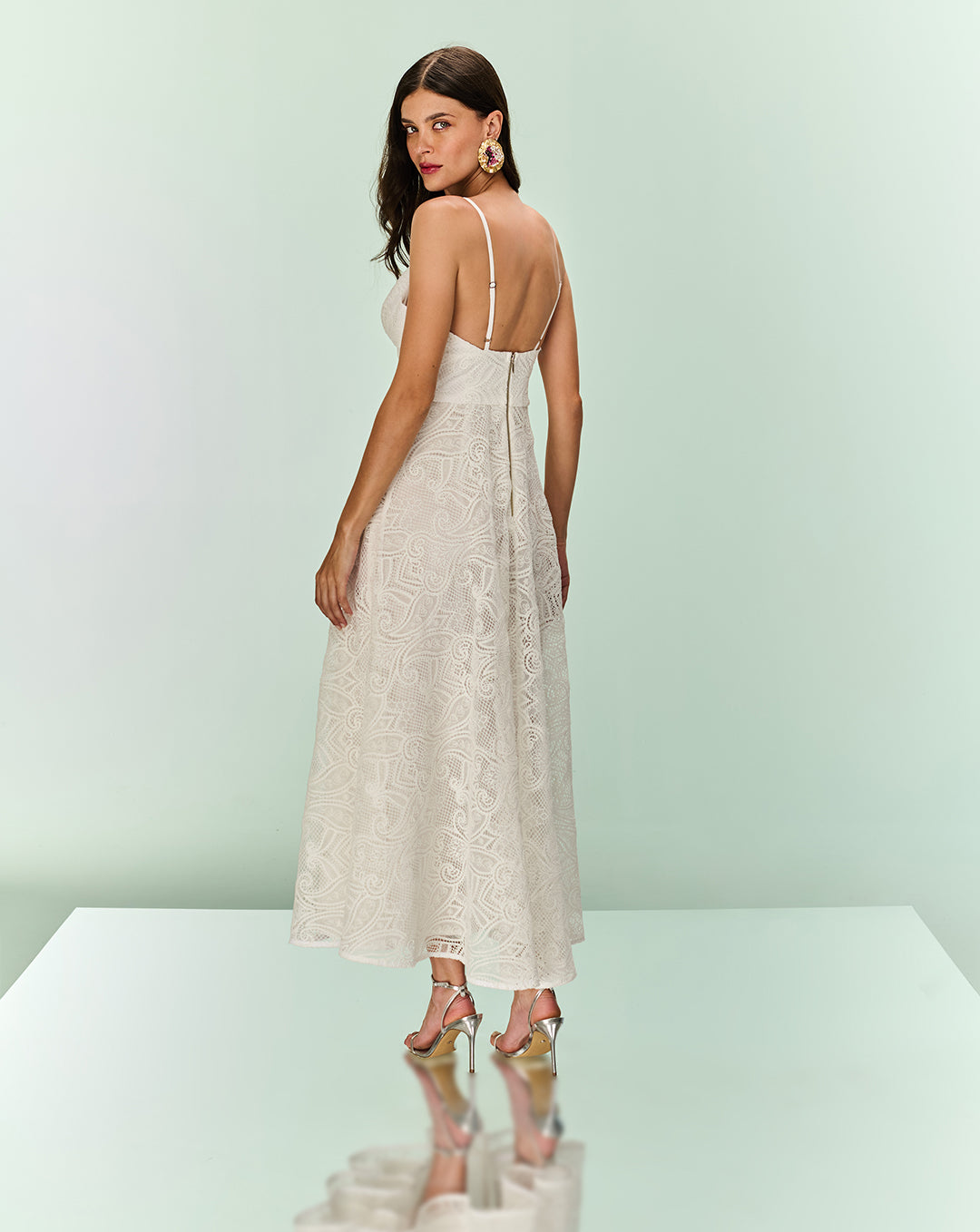 Vestido Branco em Renda Midi – Tufi Duek