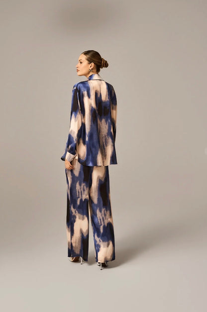 Conjunto Azul e Off White Kate Regina Salomão