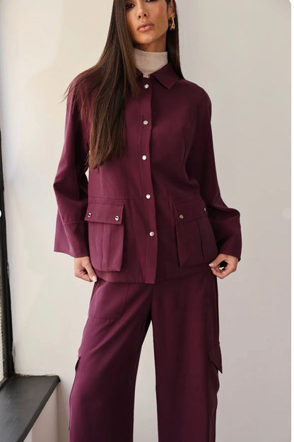 Conjunto Roxo Jaqueta e Calça Cargo Regina Salomão