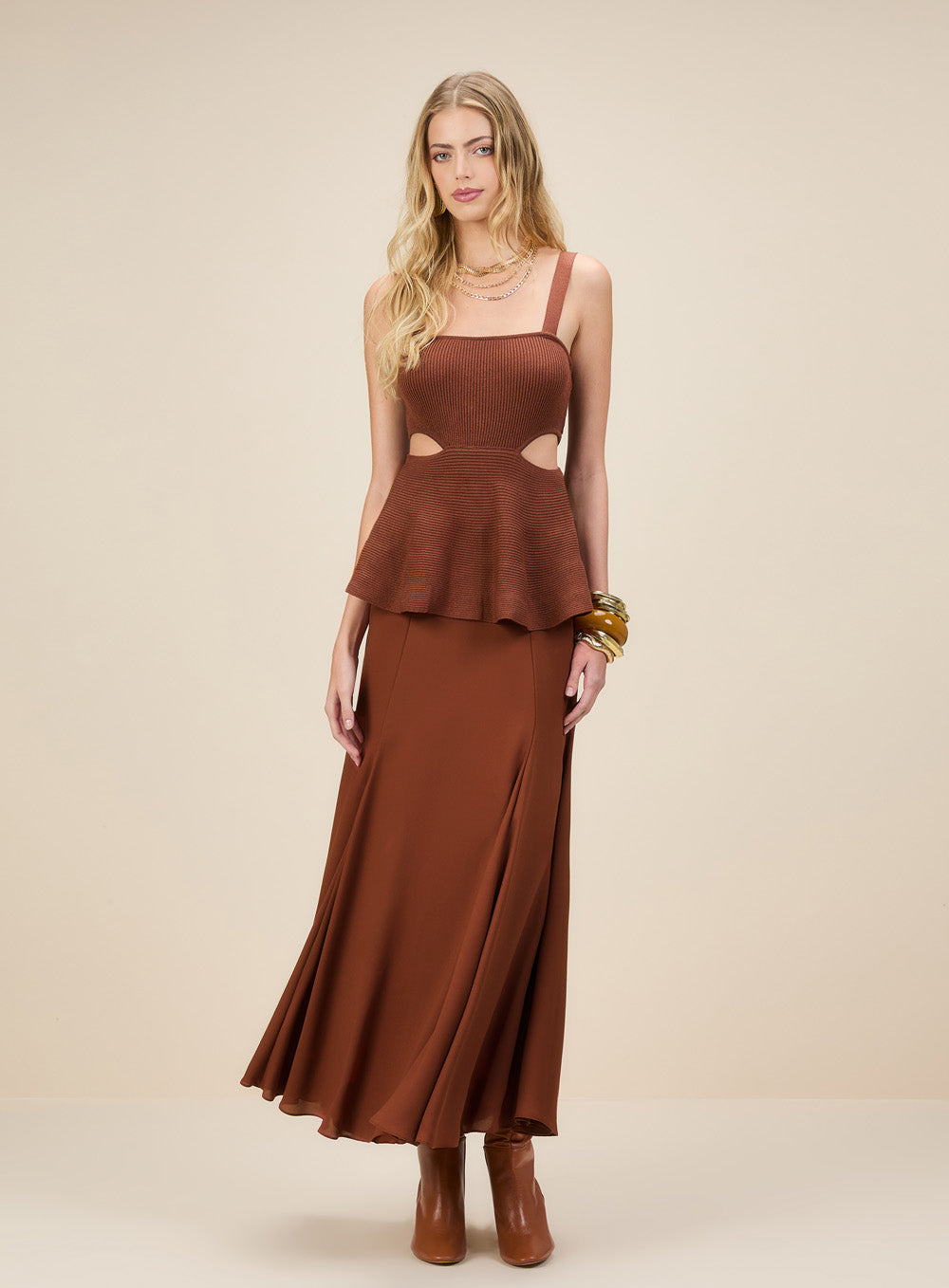 Vestido Marrom Tricot Peplum Skazi