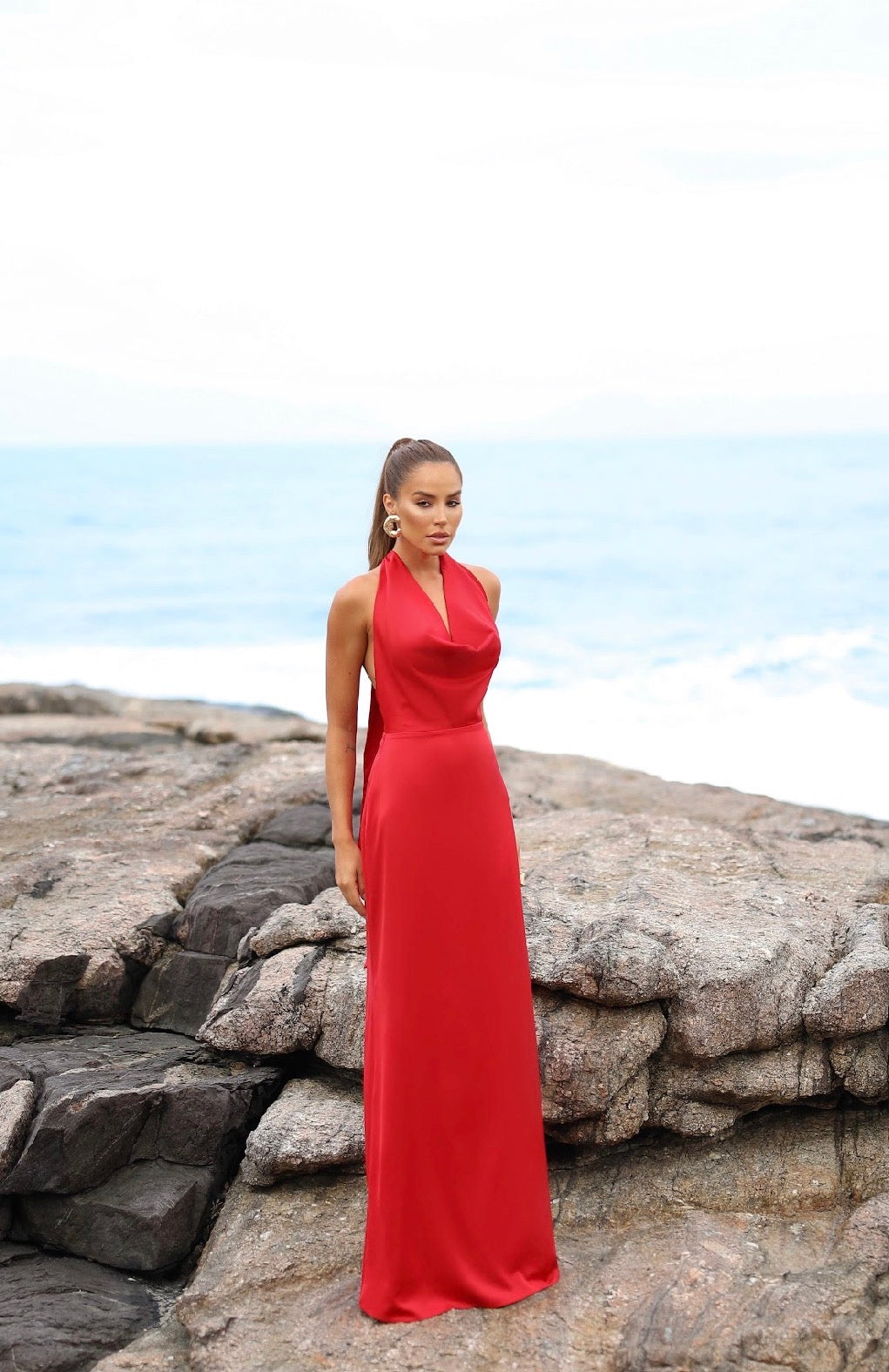 Vestido Vermelho Cetim Decote Amicci