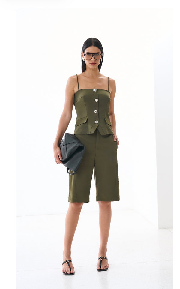 Conjunto Verde Militar Bermuda Evelin Regina Salomão