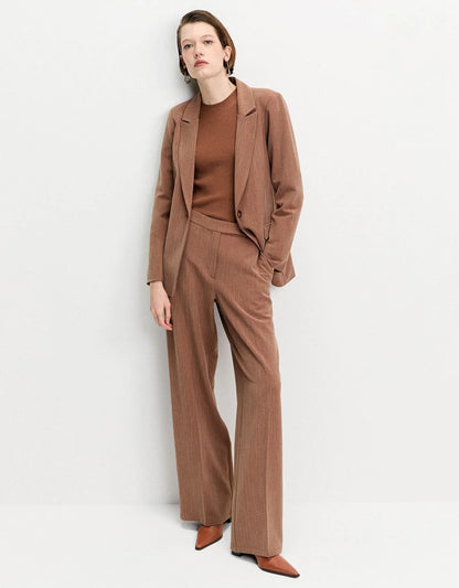 Blazer Marrom Alfaiataria Risca de Giz Shoulder