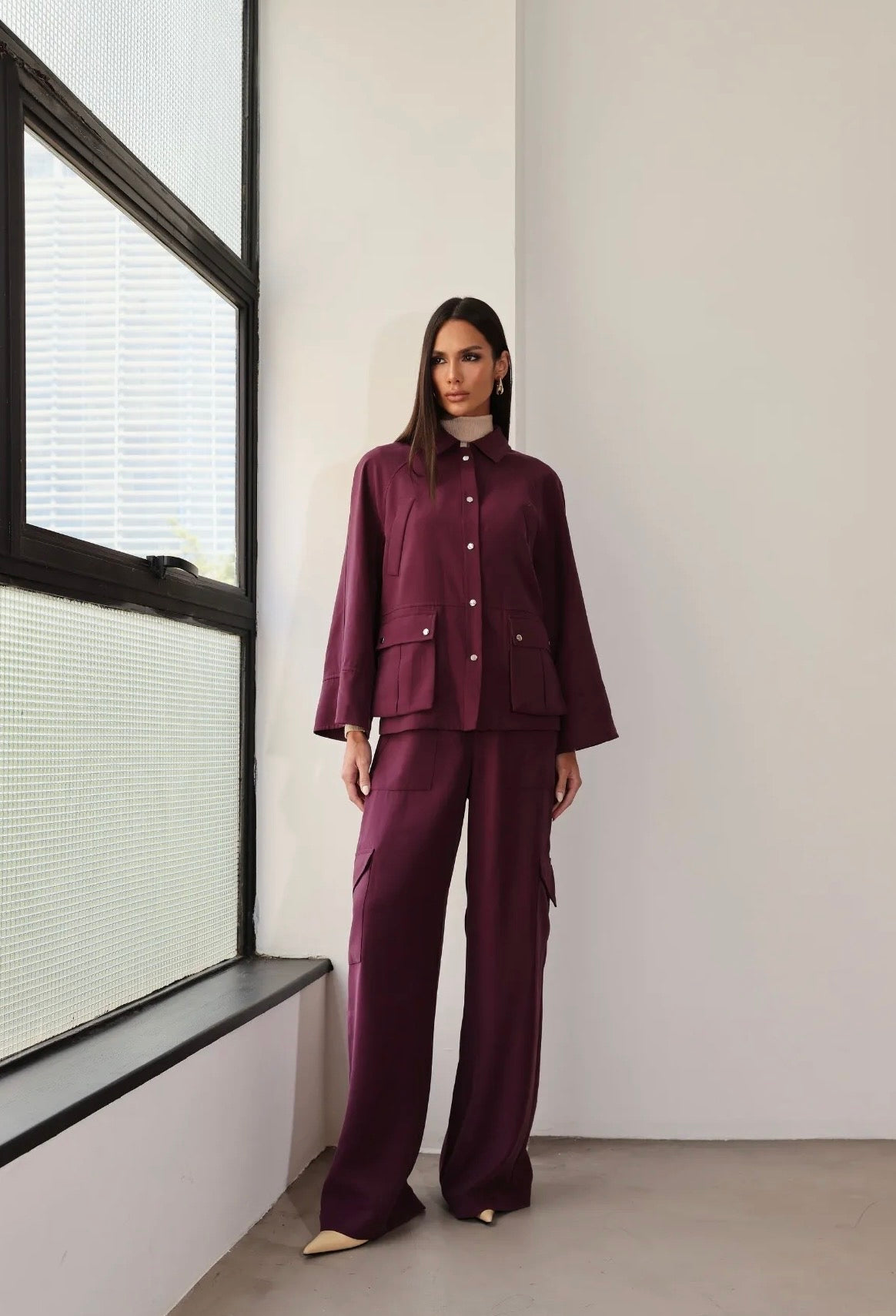 Conjunto Roxo Jaqueta e Calça Cargo Regina Salomão
