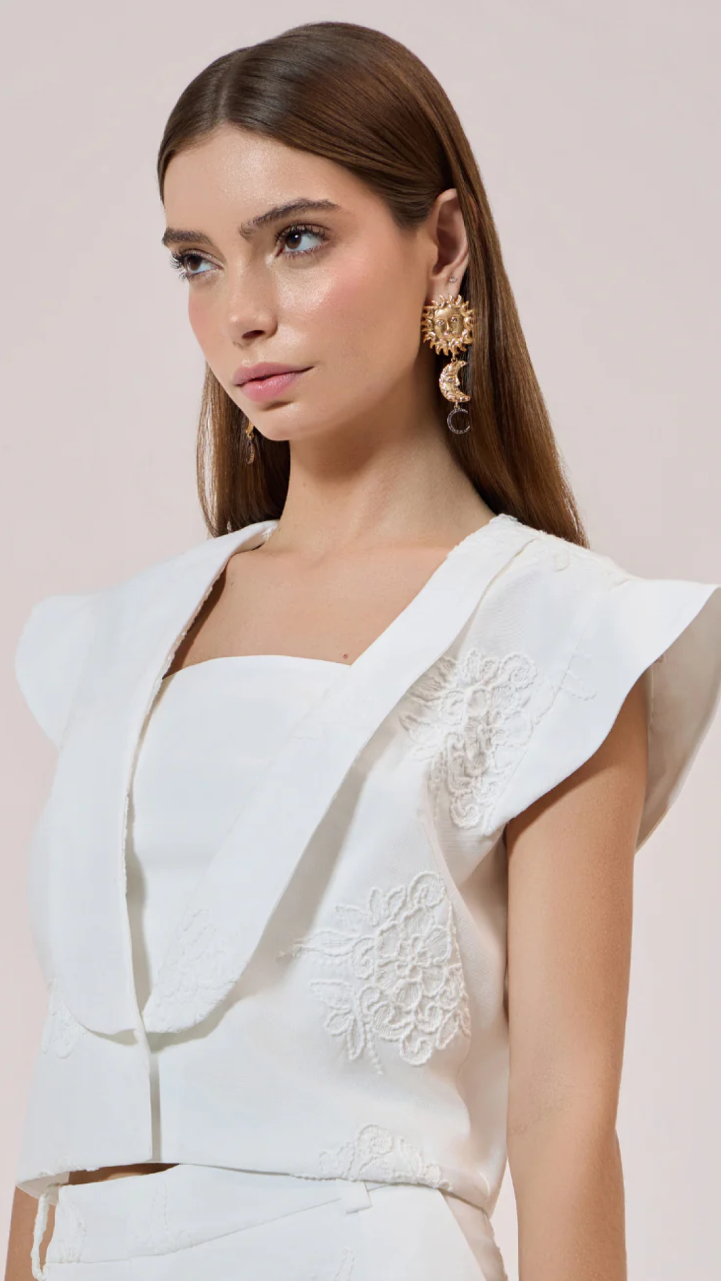 Conjunto Off White Bordado Bermuda - Strass