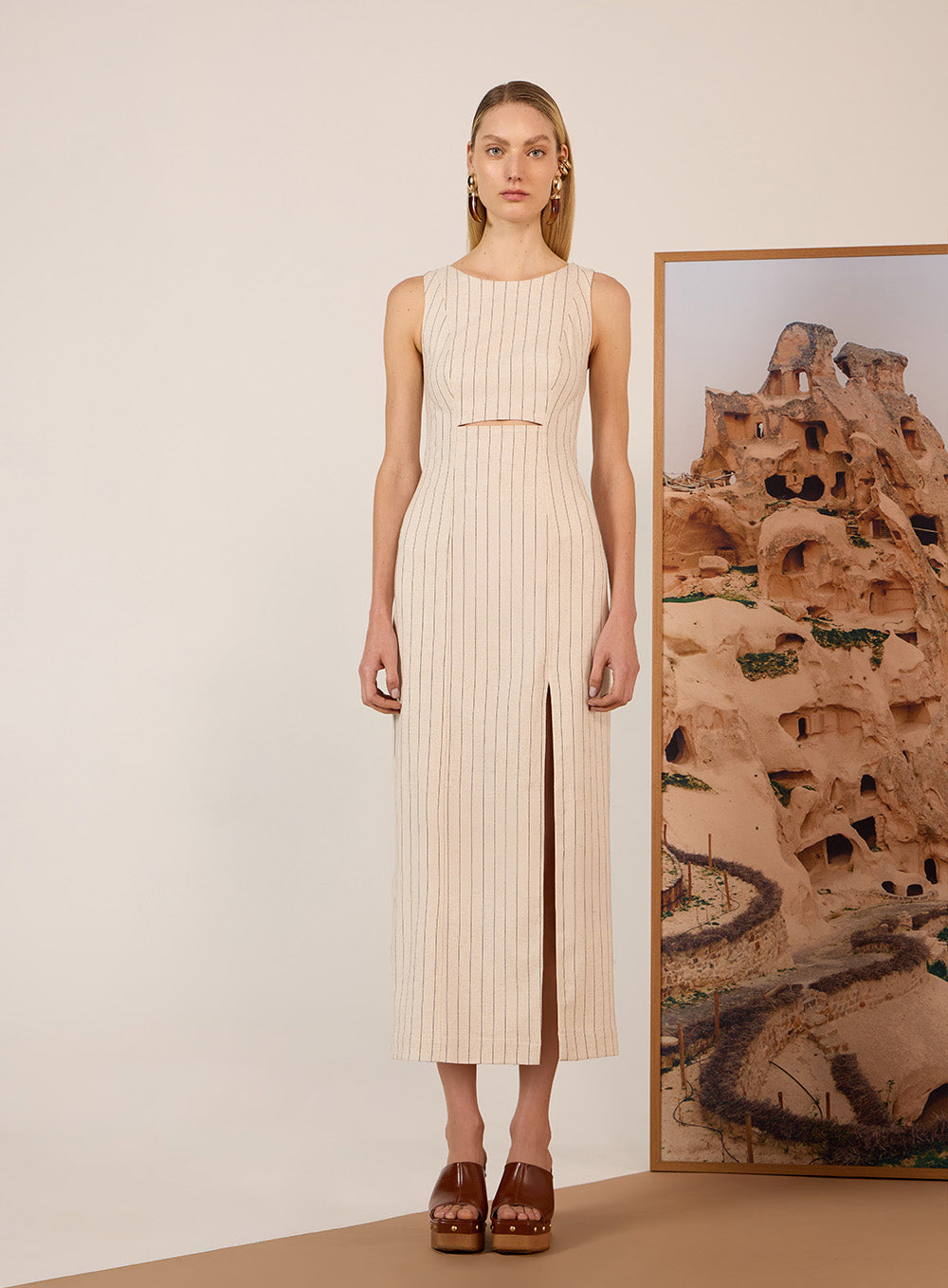Vestido Bege Risca de Giz Tufi Duek