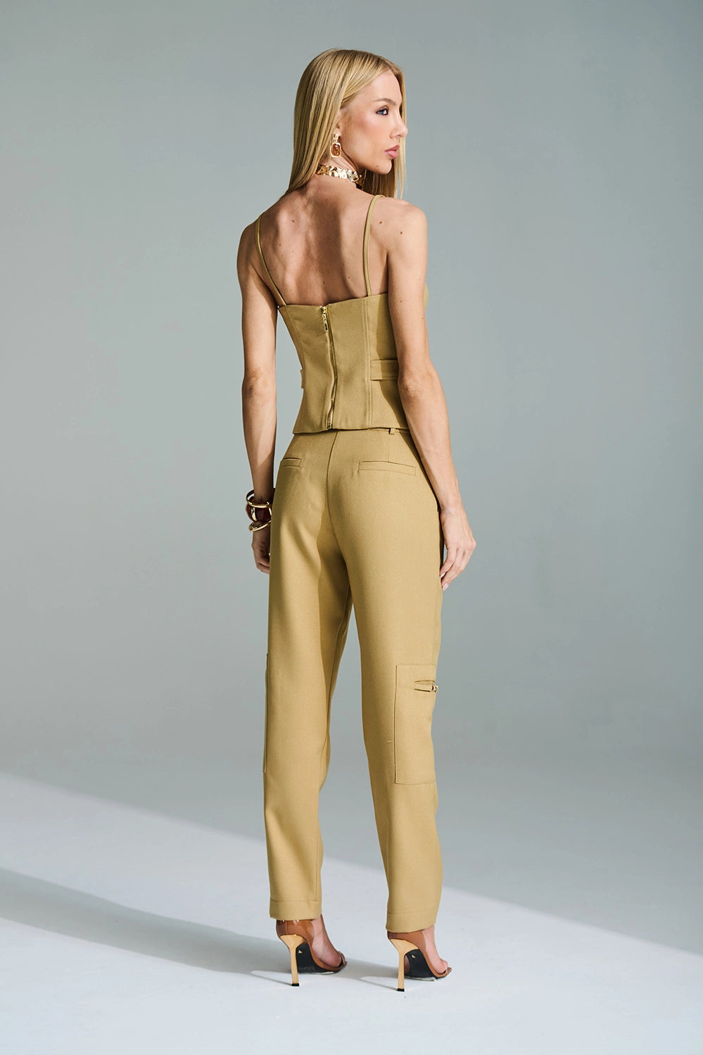 Conjunto Blusa e Calça Cargo Ariane Apoá