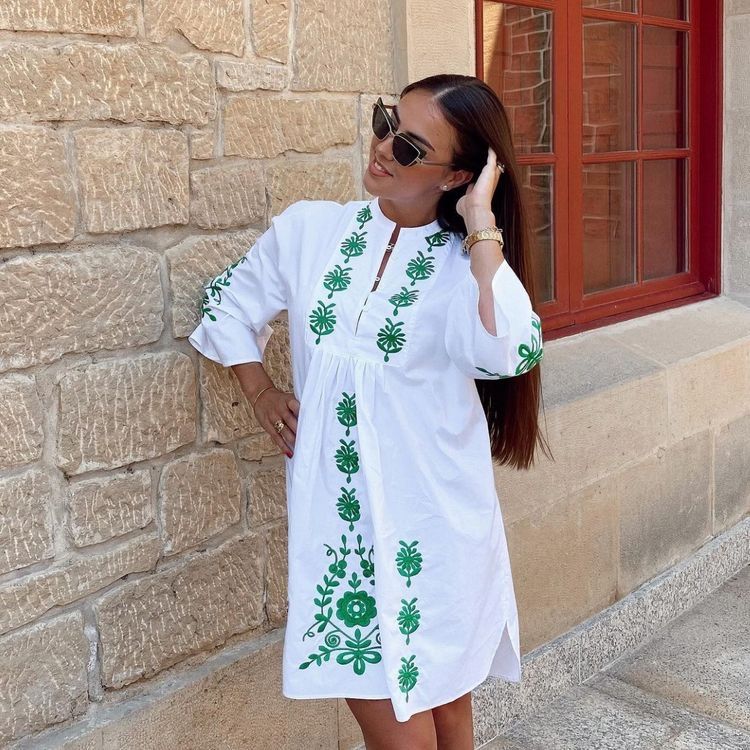 Vestido Branco Curto Bordado Verde Zara