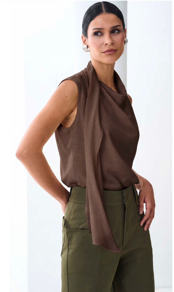 Blusa Assimétrica Texturizada Regina Salomão