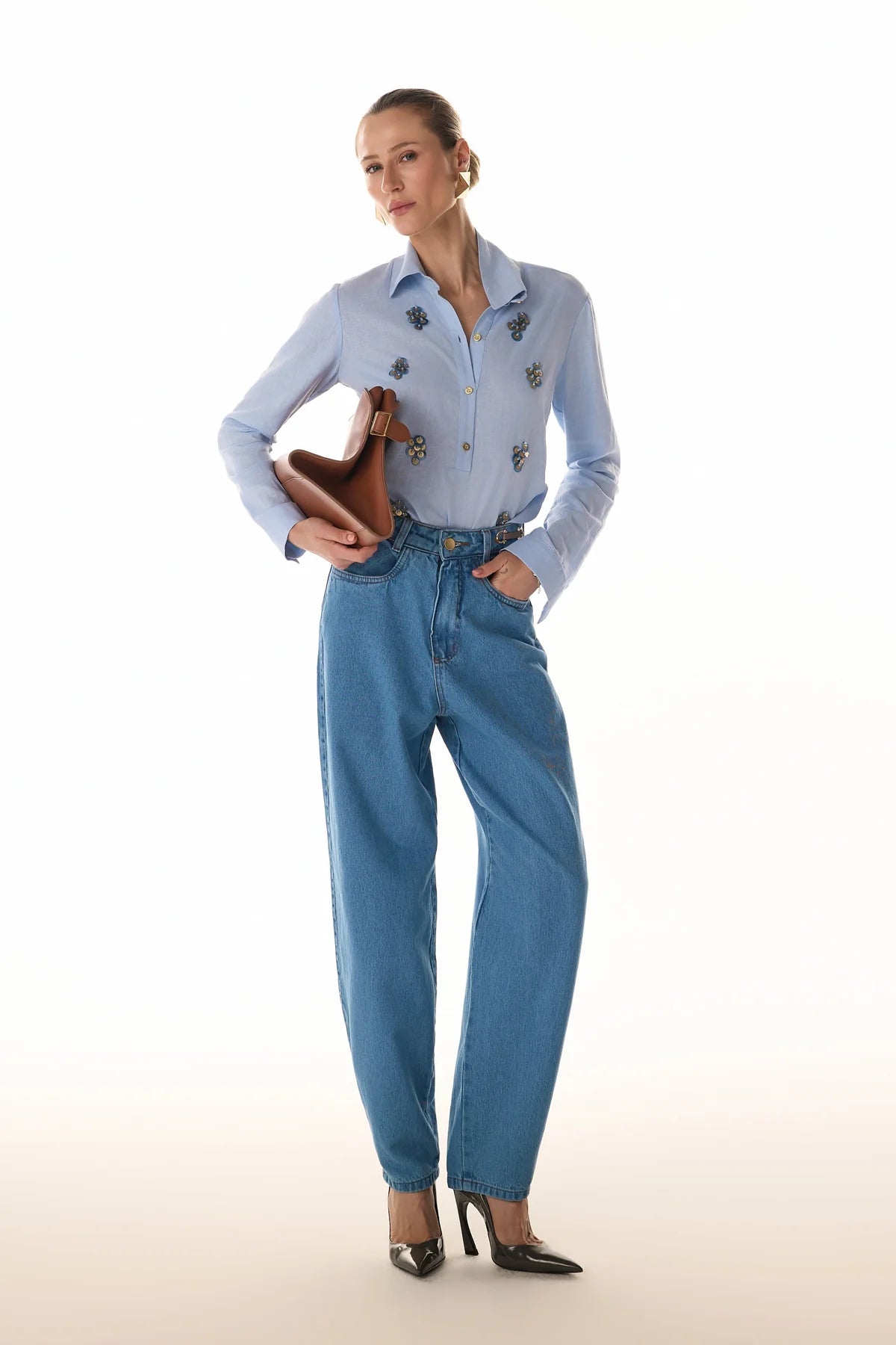 Camisa Azul, Off White ou Marrom em Linho com Paetê Fleche D’Or