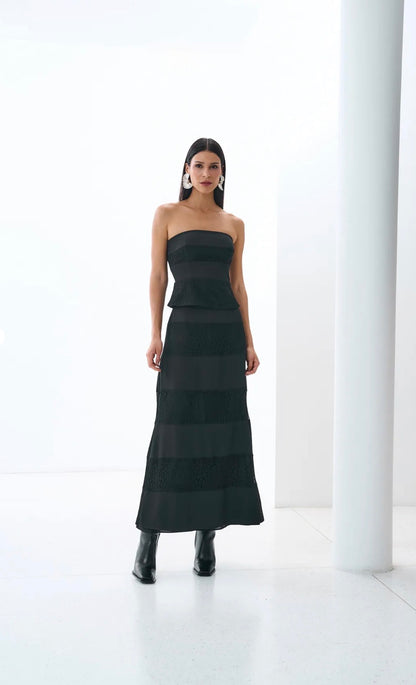 Conjunto Preto Saia e Corset Renda Naila Regina Salomão