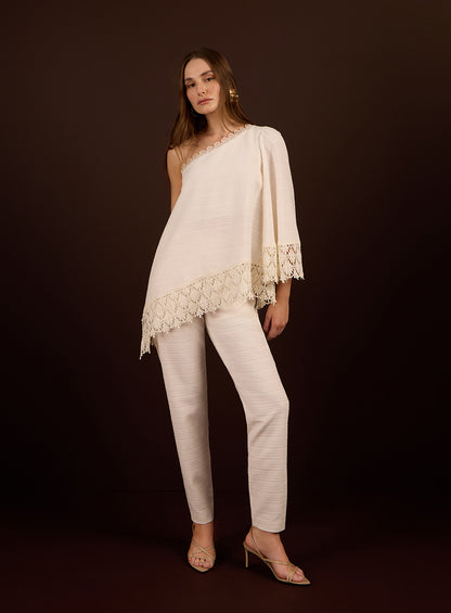 Conjunto Off White Ombro Só Renda Skazi