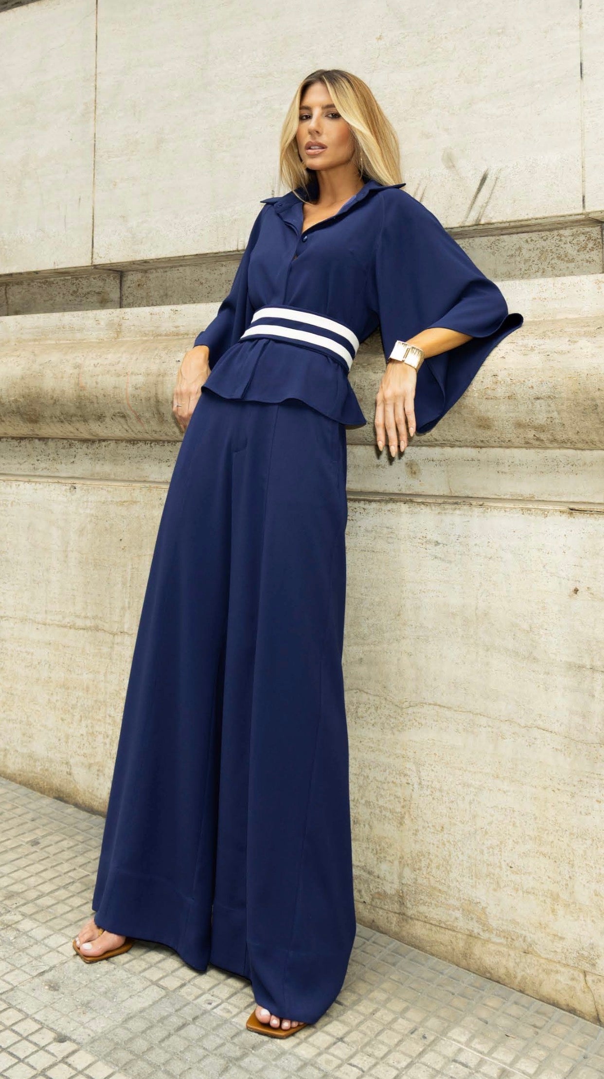 Conjunto Azul Marinho ou Nude Lavínia Regina Salomão