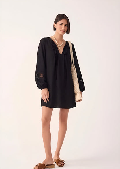 Vestido Preto Curto Renda na Manga Zara